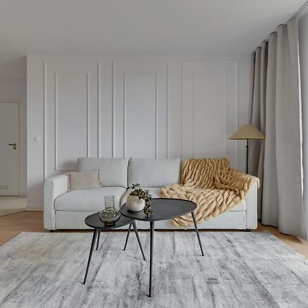 Front Park Apartments With Parking By Lion Apartments Gdansk Bagian luar foto